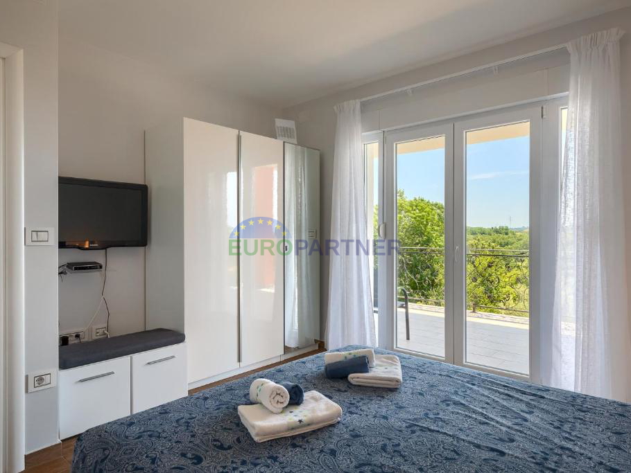 Ekskluzivna Vila s Pogledom na More – Umag, Istra