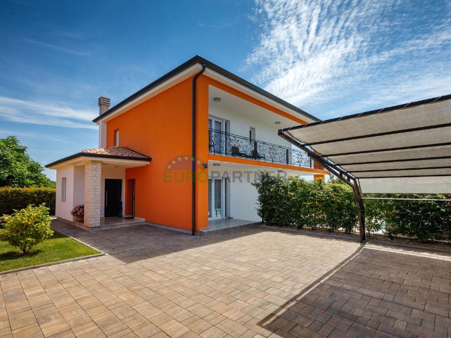 Ekskluzivna Vila s Pogledom na More – Umag, Istra