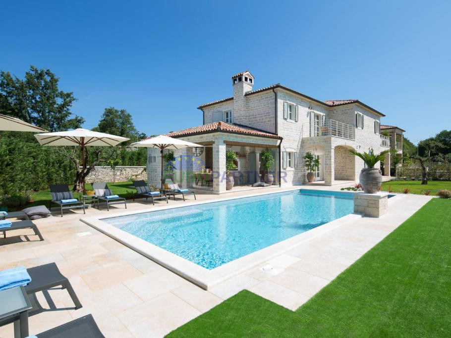 Beautiful luxury stone villa in Istria&excl;