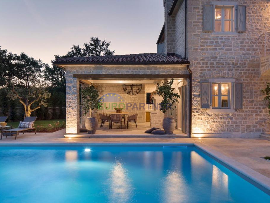Beautiful luxury stone villa in Istria&excl;
