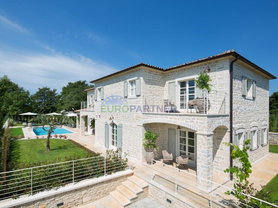 Beautiful luxury stone villa in Istria&excl;