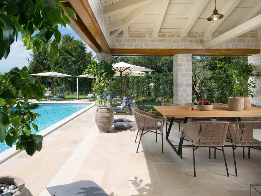 Beautiful luxury stone villa in Istria&excl;