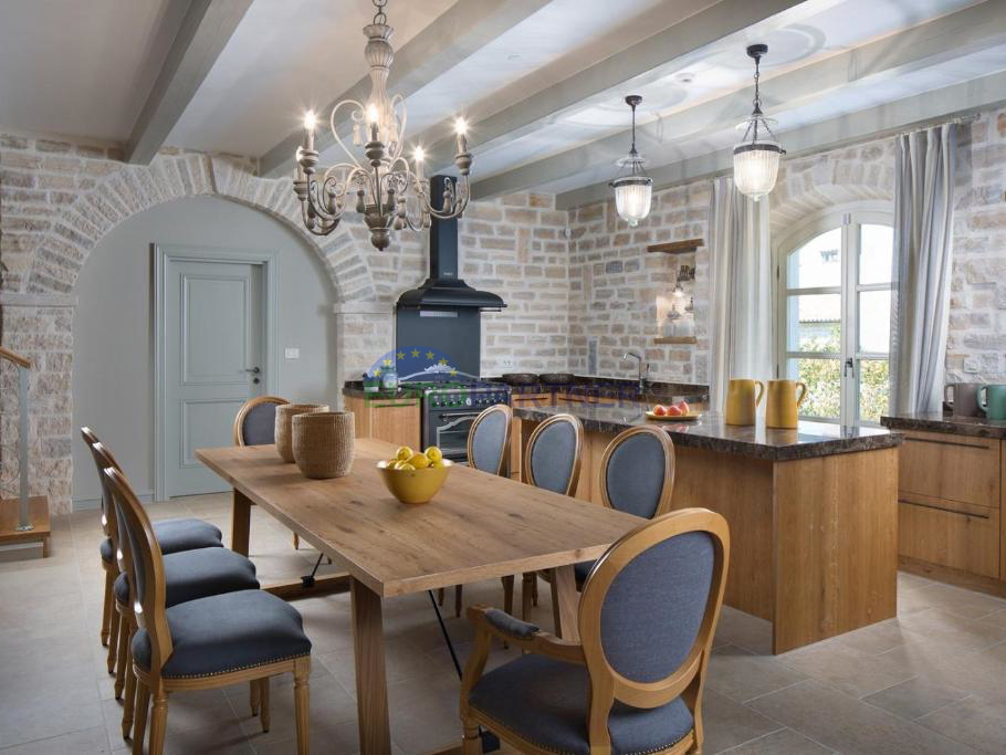 Beautiful luxury stone villa in Istria&excl;