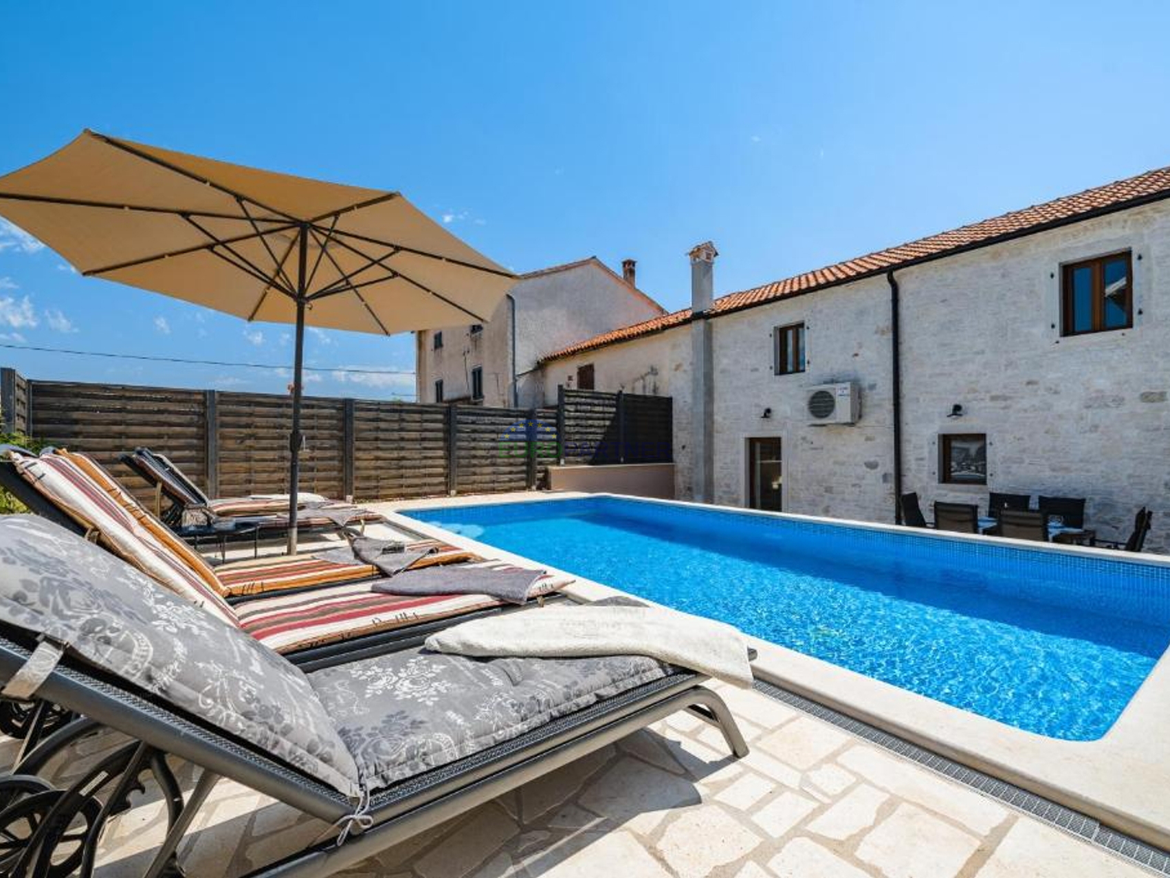 Wunderschönes renoviertes Steinhaus mit Pool, Umgebung Poreč, Istrien
