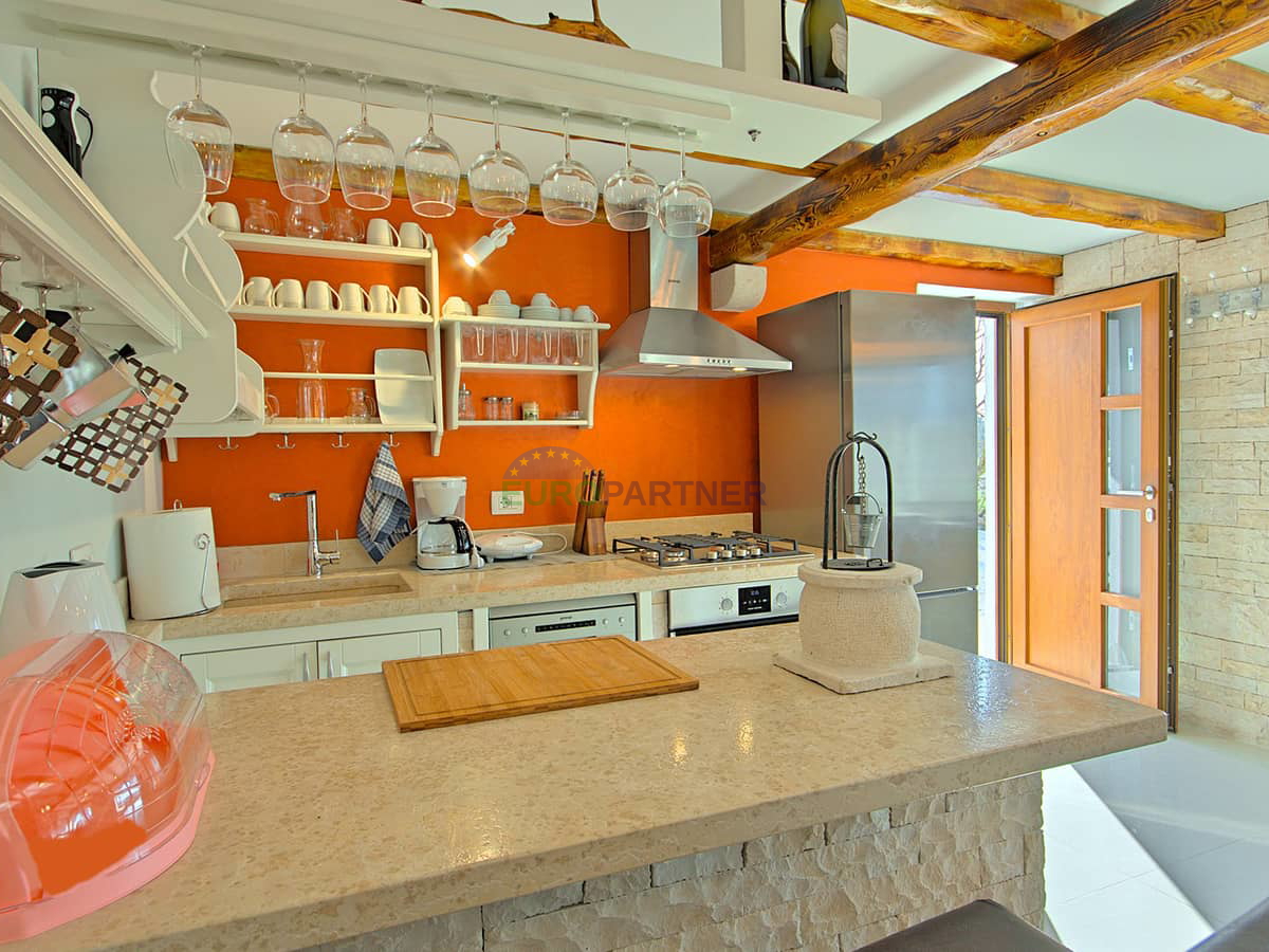 Istrien, Novigrad, Villa mit Pool an ausgezeichneter Lage