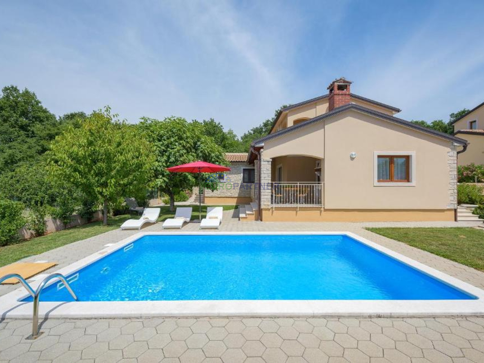 Mediteranska kuća s bazenom, 12km od Poreča