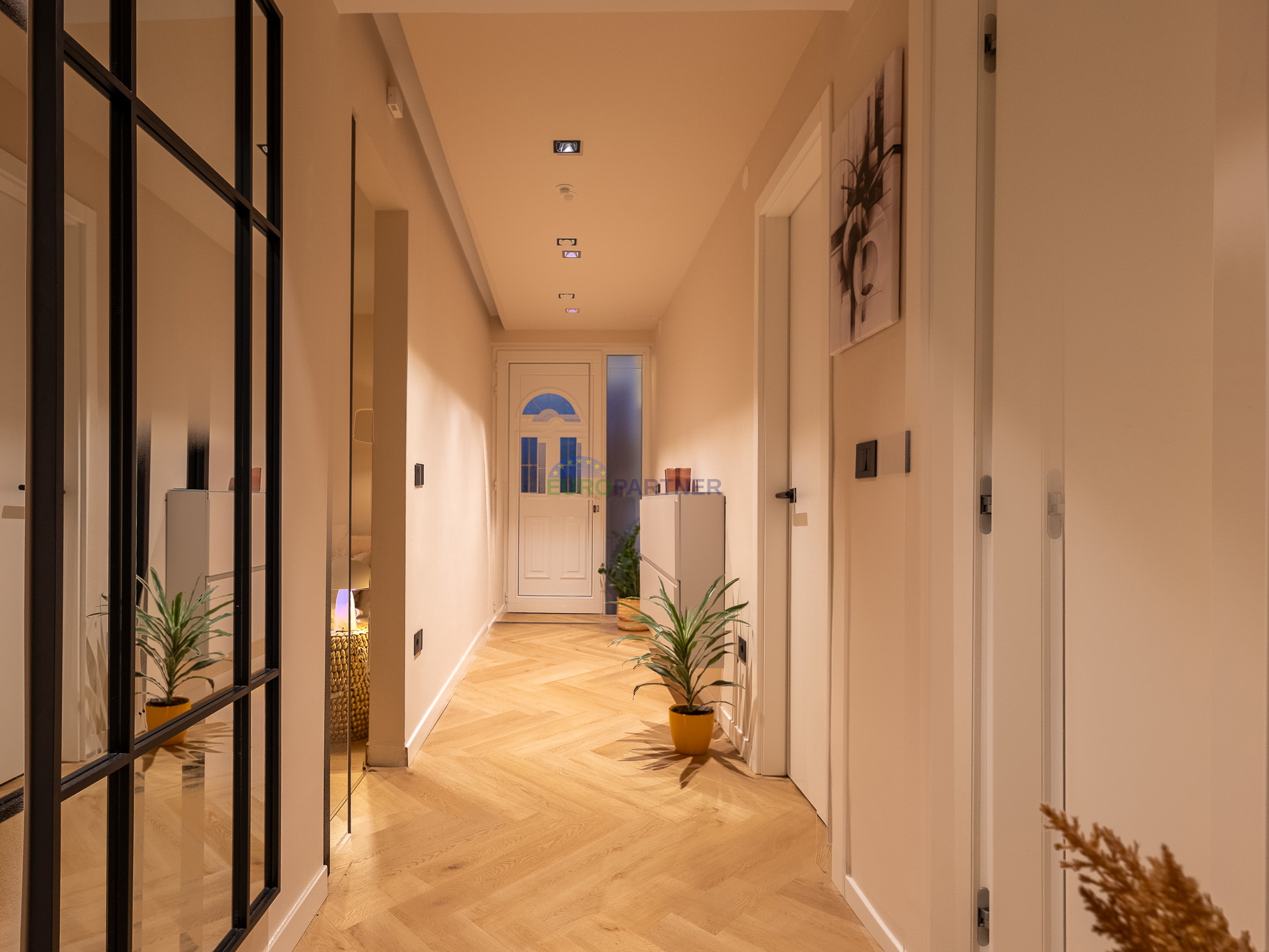 House&comma; 220 m2&comma; For Sale&comma; Pore&ccaron;