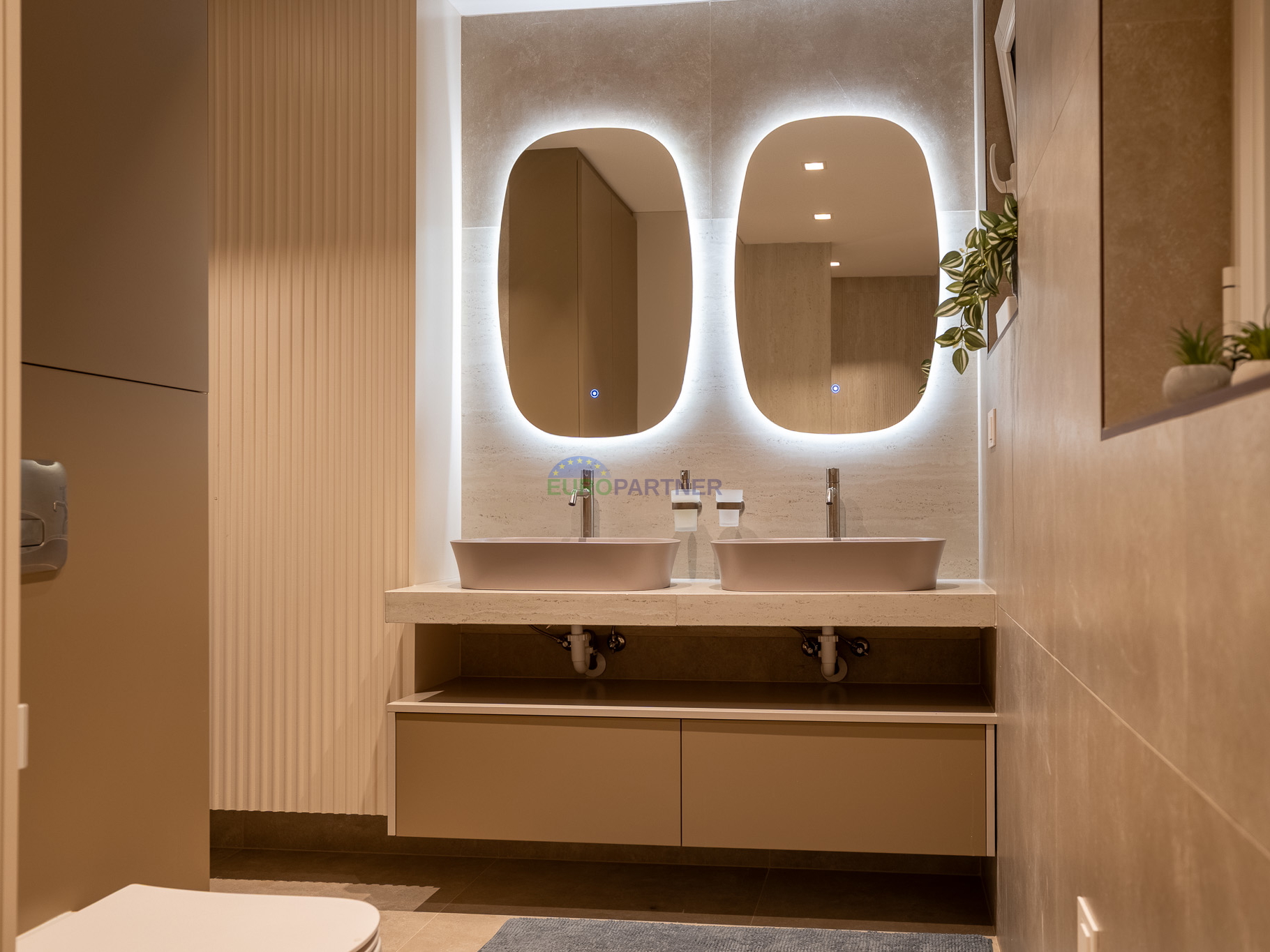 House&comma; 220 m2&comma; For Sale&comma; Pore&ccaron;