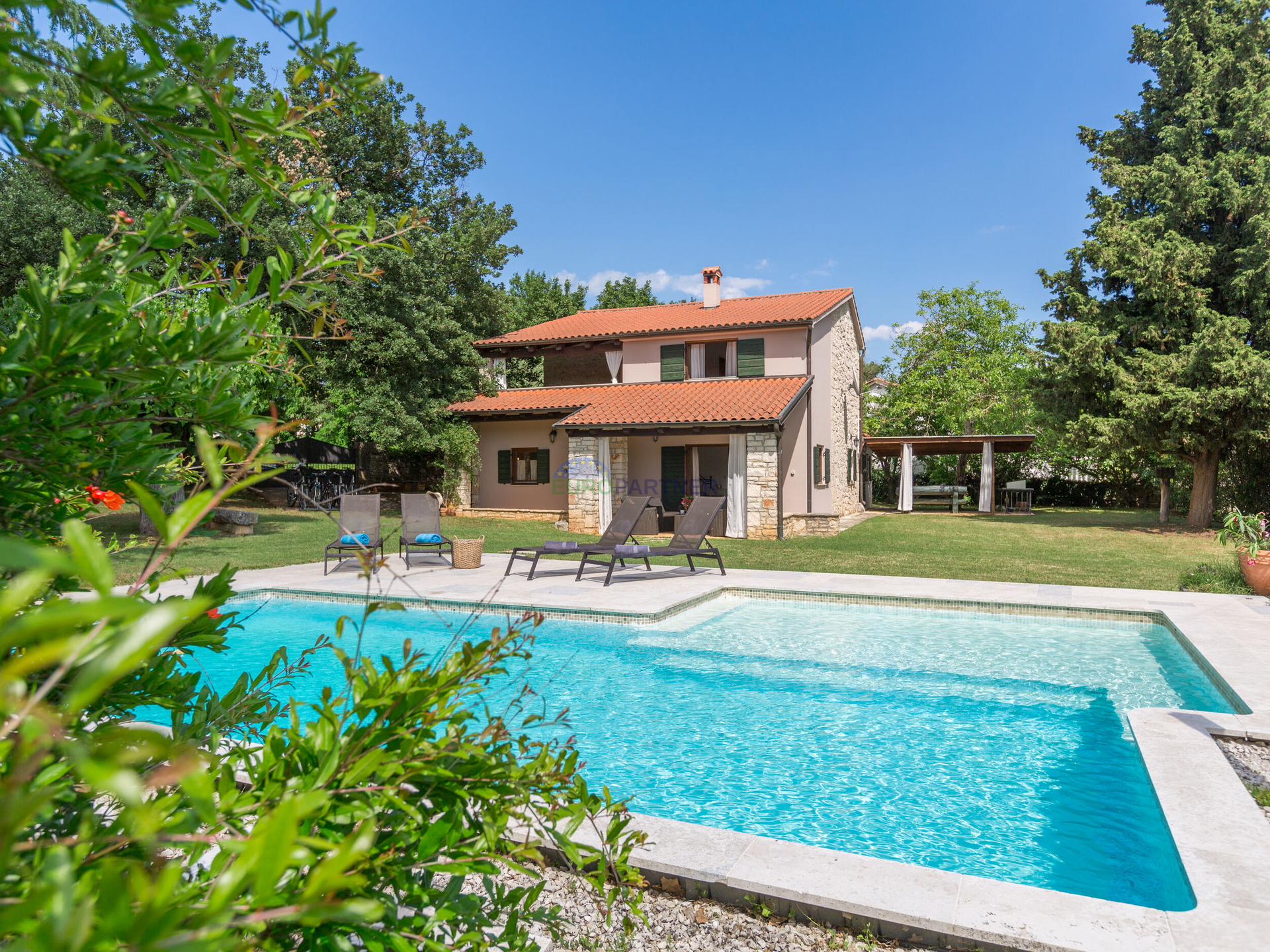 Istrien&comma; Region Pore&ccaron;&period; Freistehendes Haus mit gro&szlig;em Garten