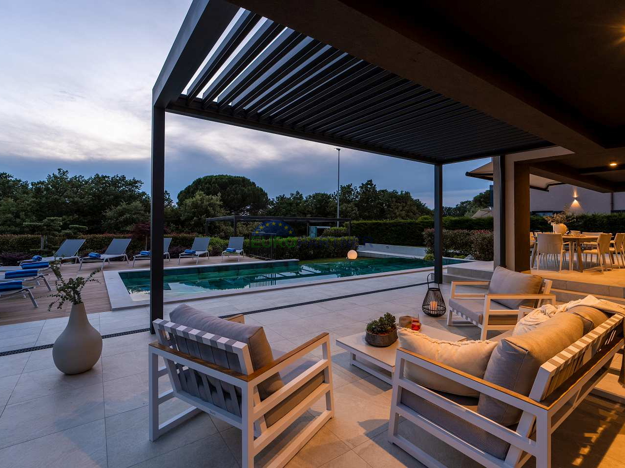 Moderna vila s pogledom na more, Poreč, 900m od mora