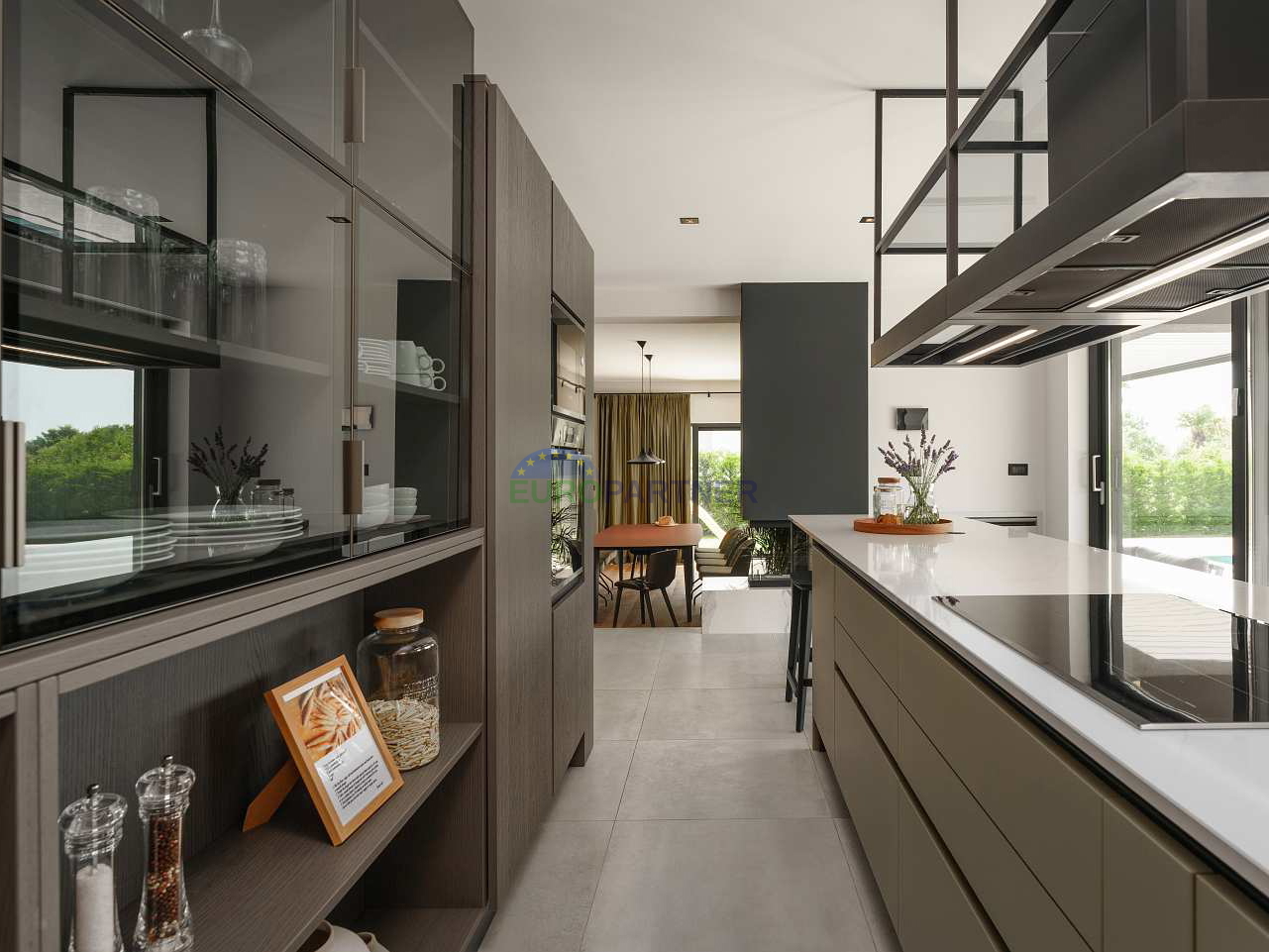 Moderna vila s pogledom na more, Poreč, 900m od mora