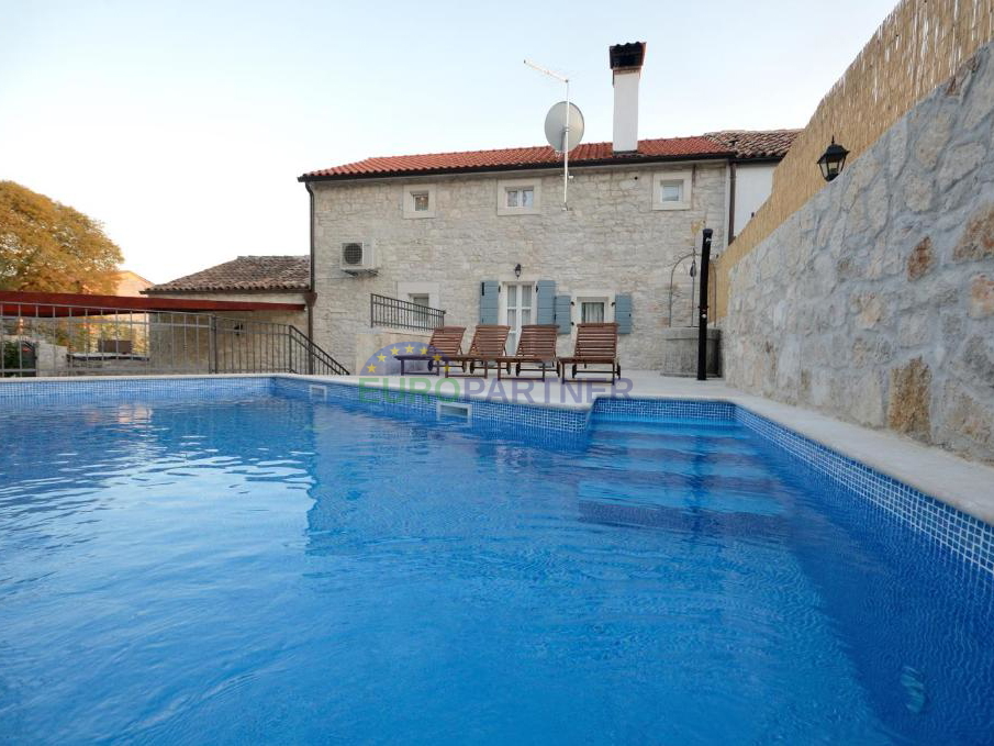 Istra, kamena kuća u okolici Rovinja