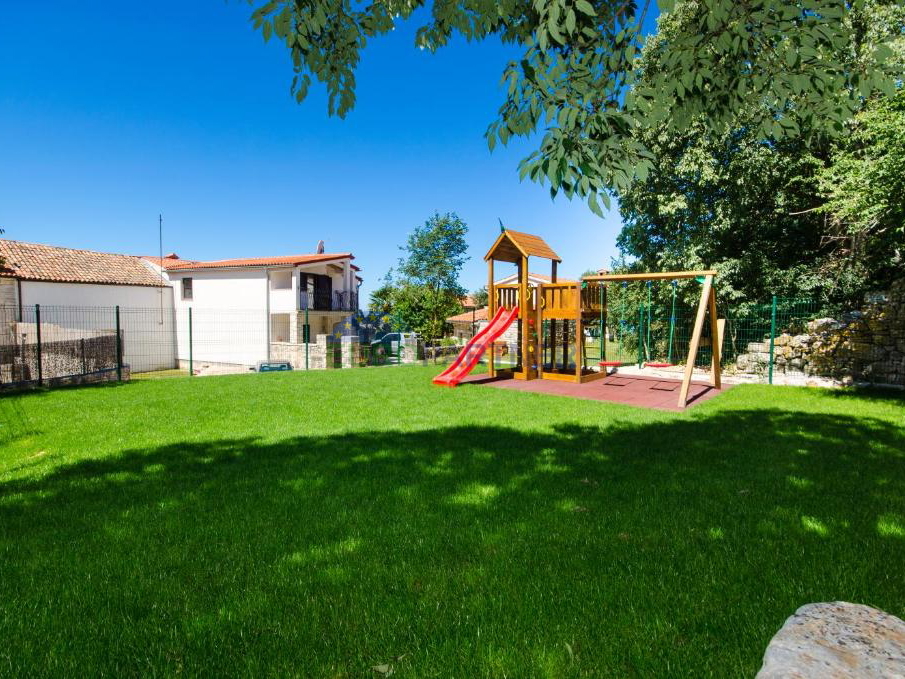Istra, kamena kuća u okolici Rovinja