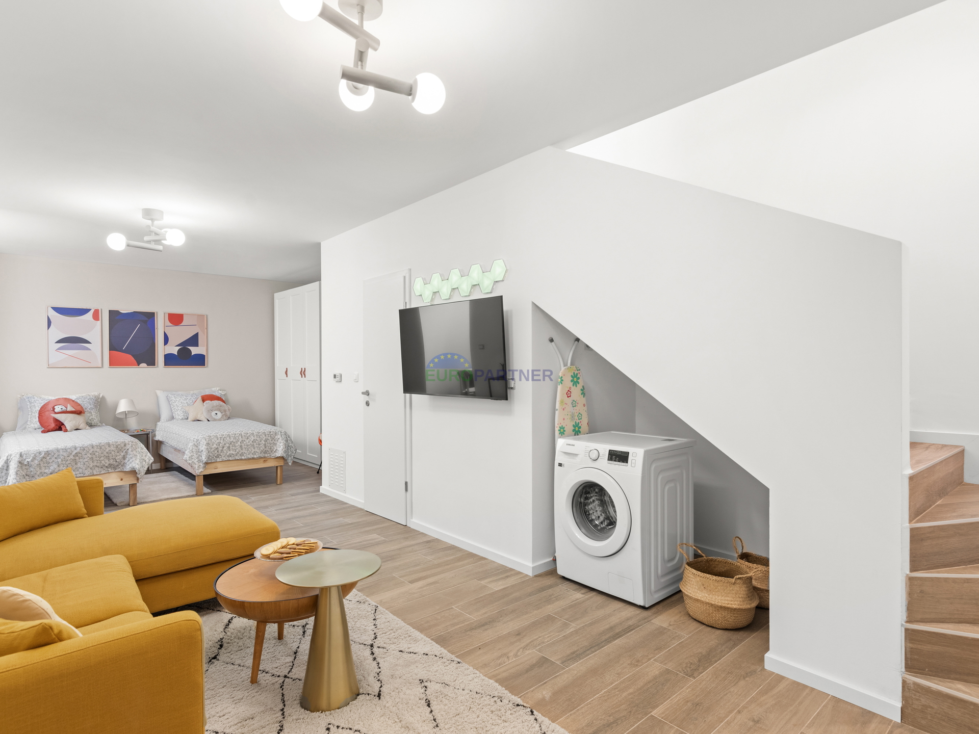 Istrien, Poreč, ein wunderschönes Haus in letzter Reihe in der Nähe des Meeres und der Stadt