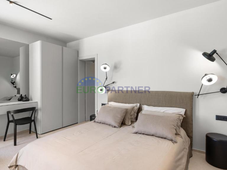 Designervilla in der N&auml;he von Pore&ccaron;&comma; 3 km vom Meer entfernt