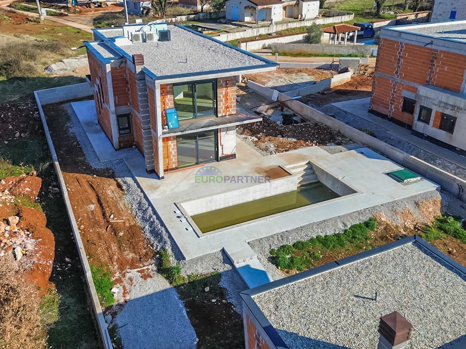 "Villa Black Beauty" attende il suo nuovo proprietario&comma; realizzata con il metodo di costruzione "chiavi in &ZeroWidthSpace;&ZeroWidthSpace;mano"&period;