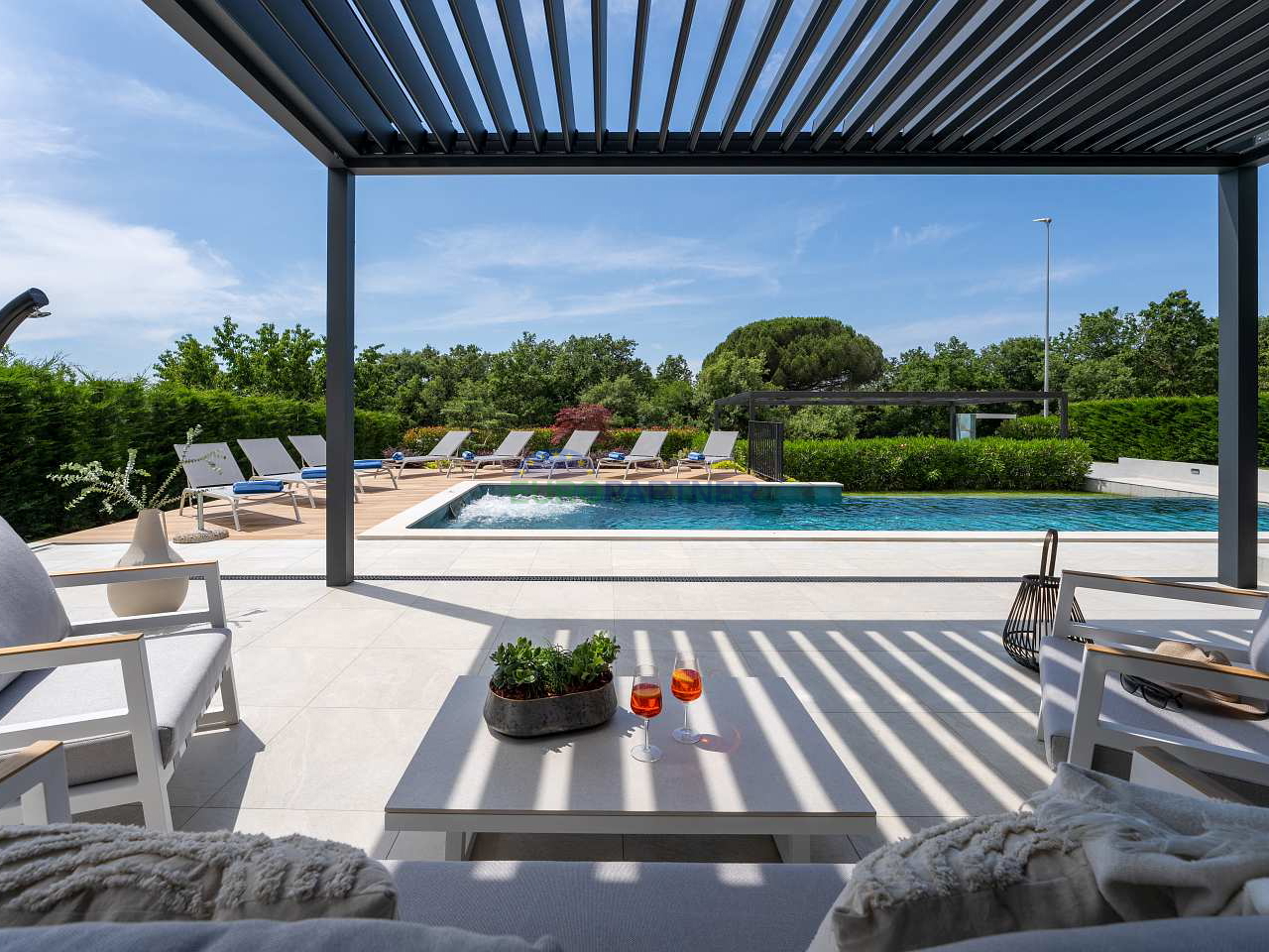 Moderna vila s pogledom na more, Poreč, 900m od mora