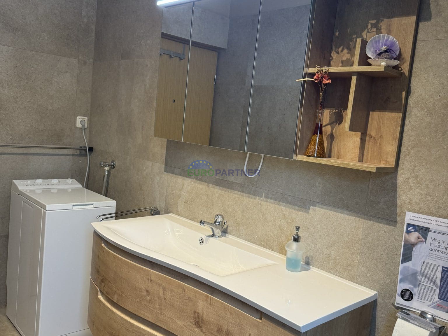 Freistehendes Haus mit Einliegerwohnung und Meerblick, Poreč, Istrien