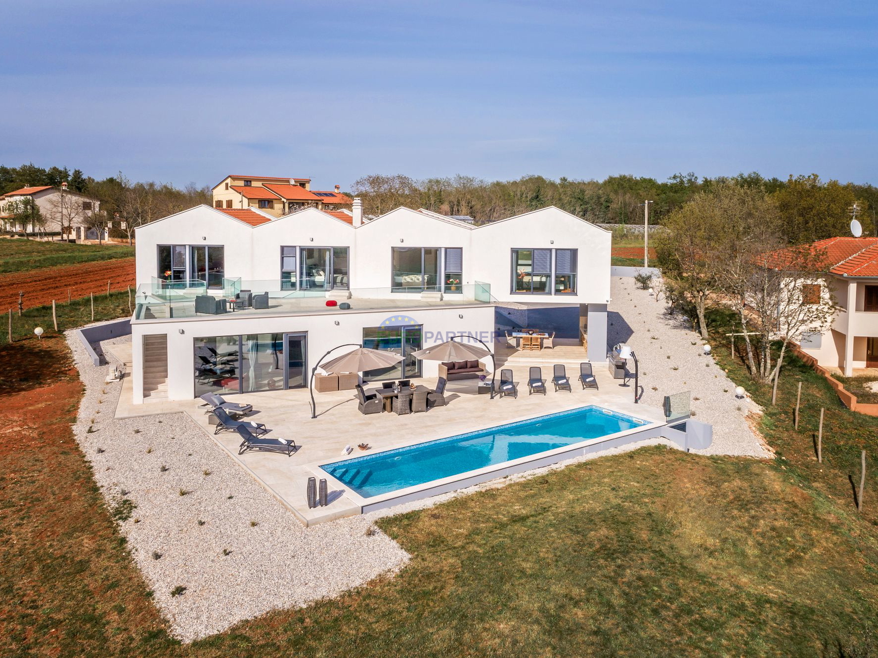 Luxusvilla mit 6000 m2 Garten, Umgebung von Poreč