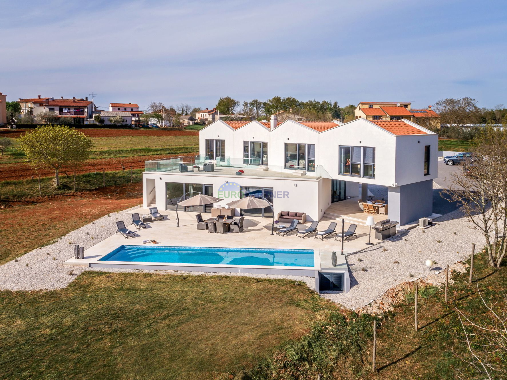 Luxusvilla mit 6000 m2 Garten, Umgebung von Poreč