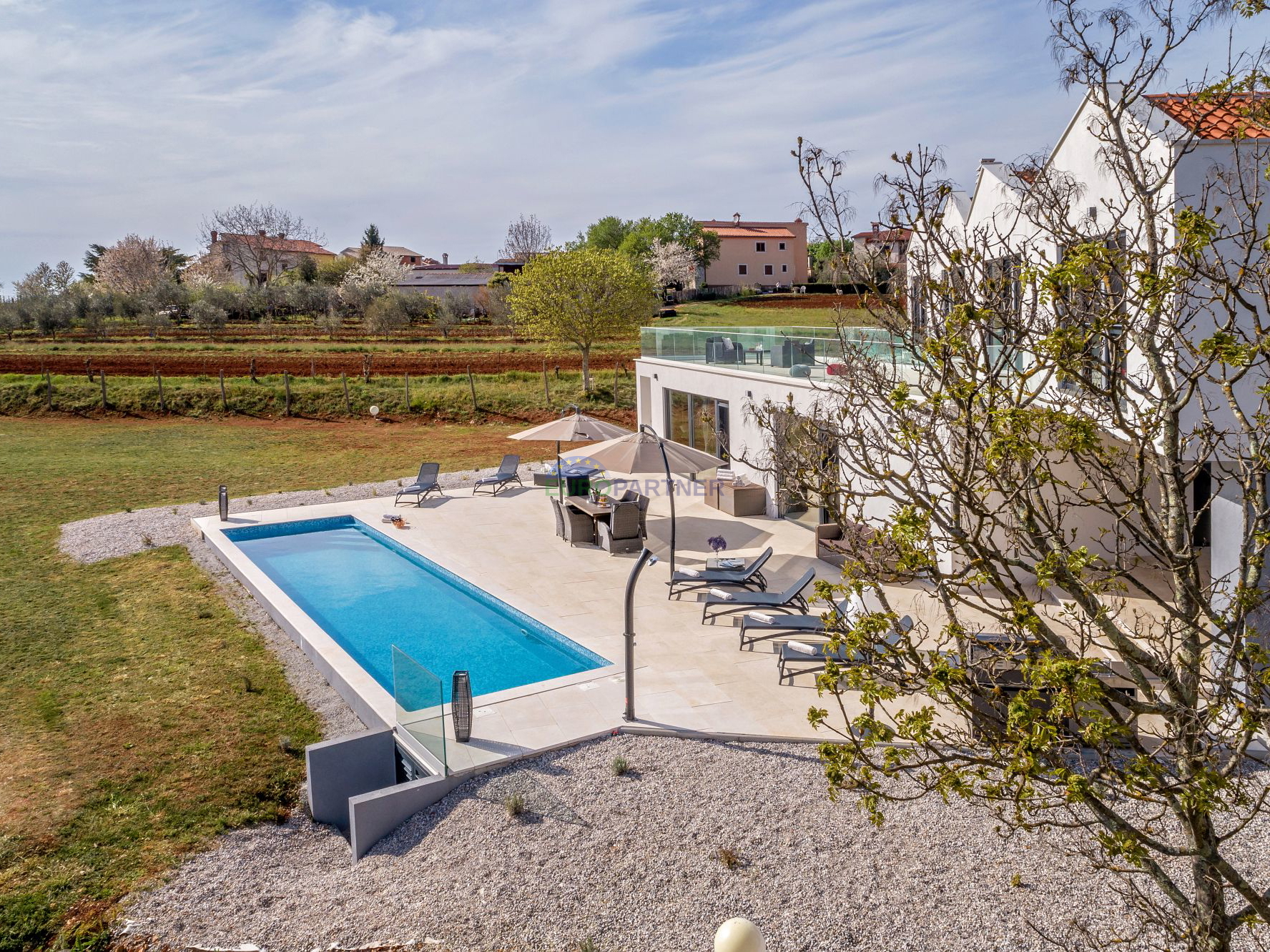 Luxusvilla mit 6000 m2 Garten, Umgebung von Poreč