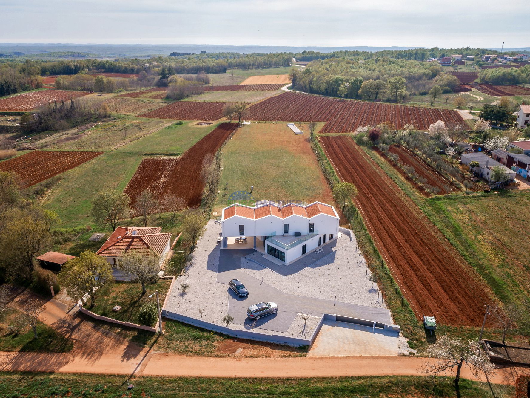 Luxusvilla mit 6000 m2 Garten, Umgebung von Poreč