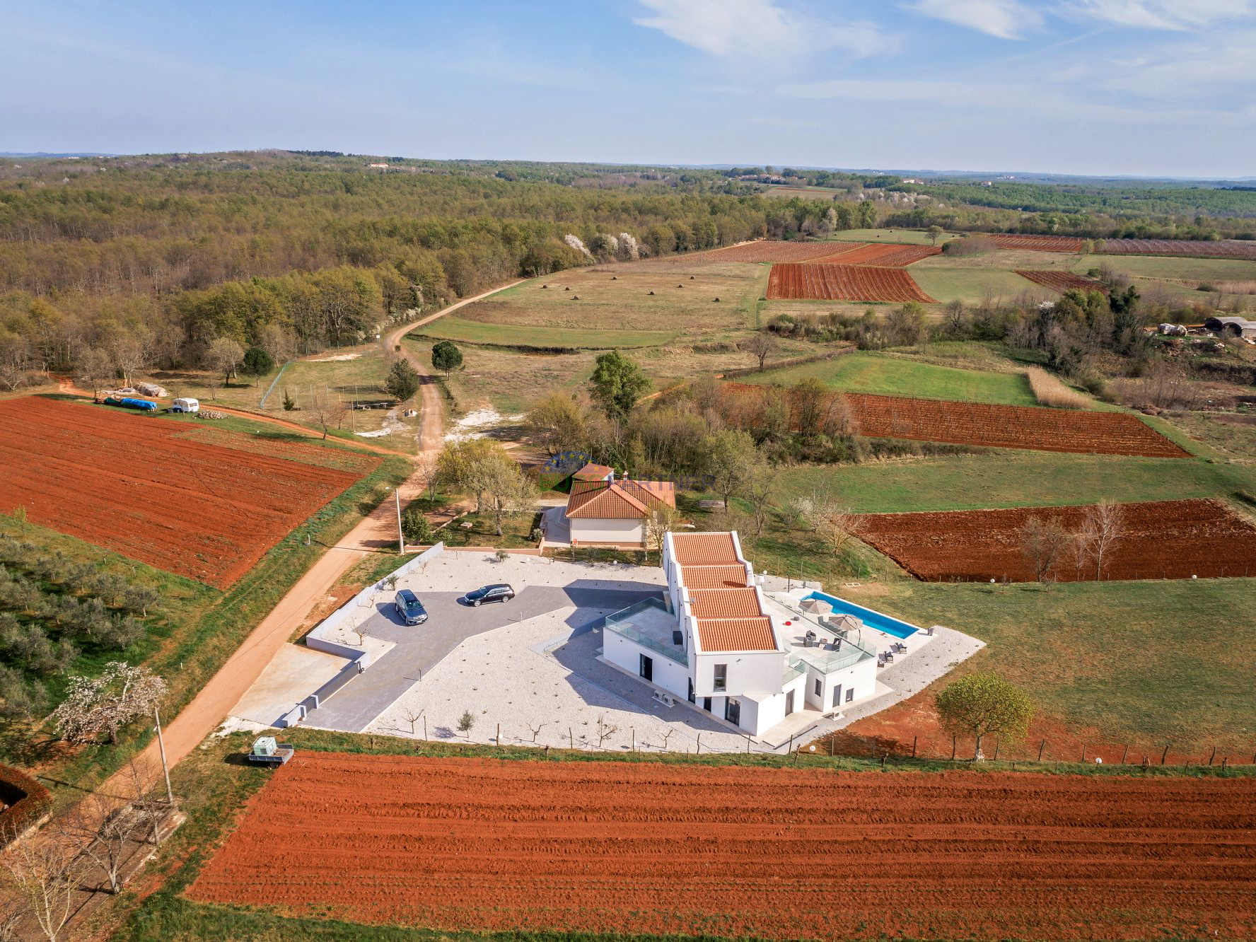 Luxusvilla mit 6000 m2 Garten, Umgebung von Poreč