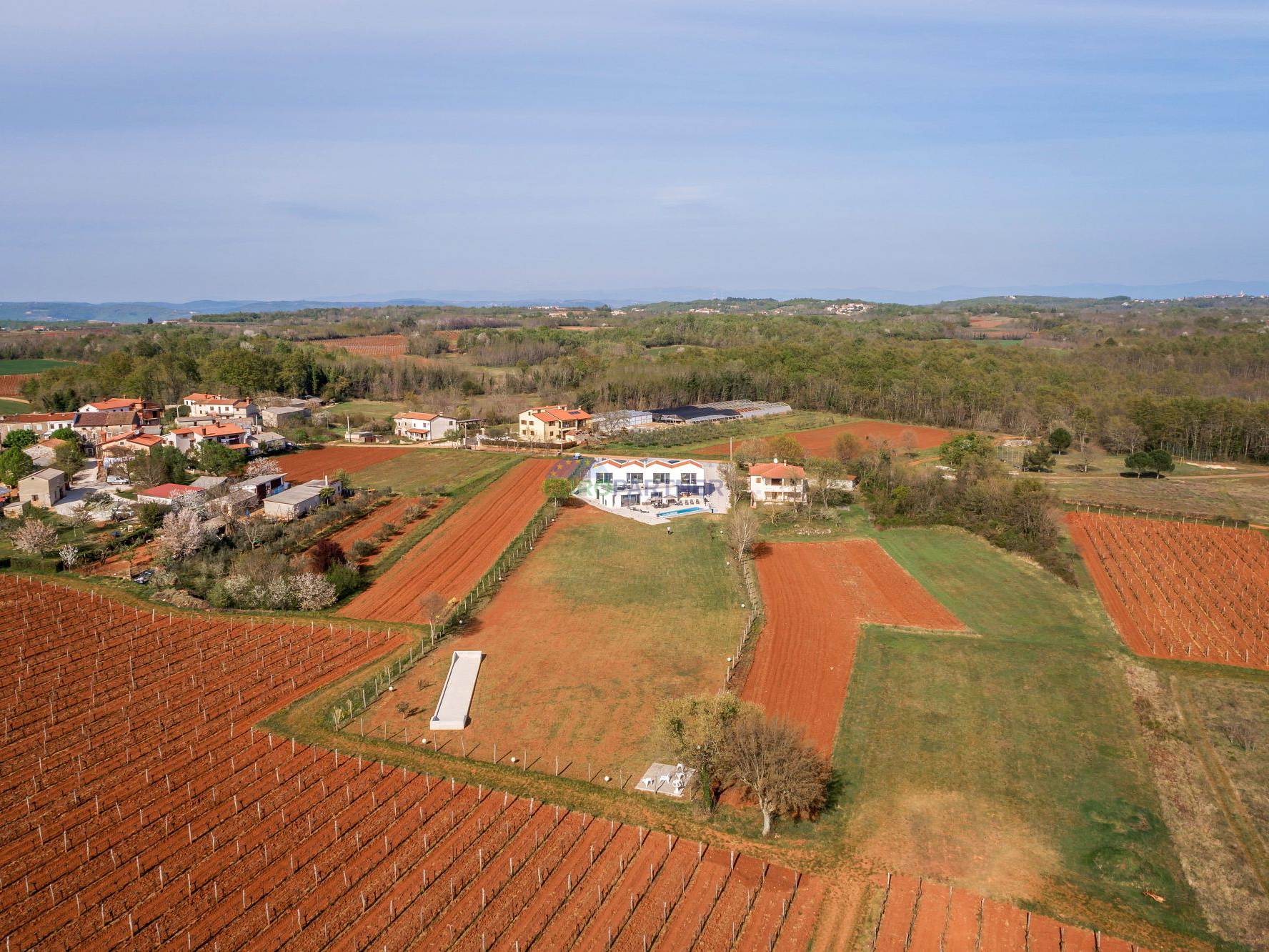 Luxusvilla mit 6000 m2 Garten, Umgebung von Poreč