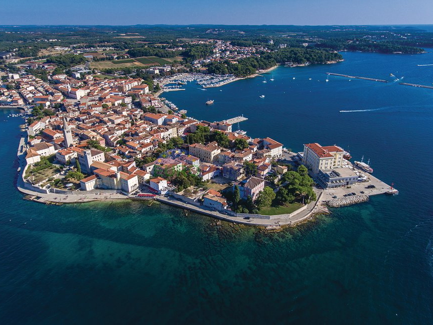 Istra, Novigrad, moderne Villa mit Pool