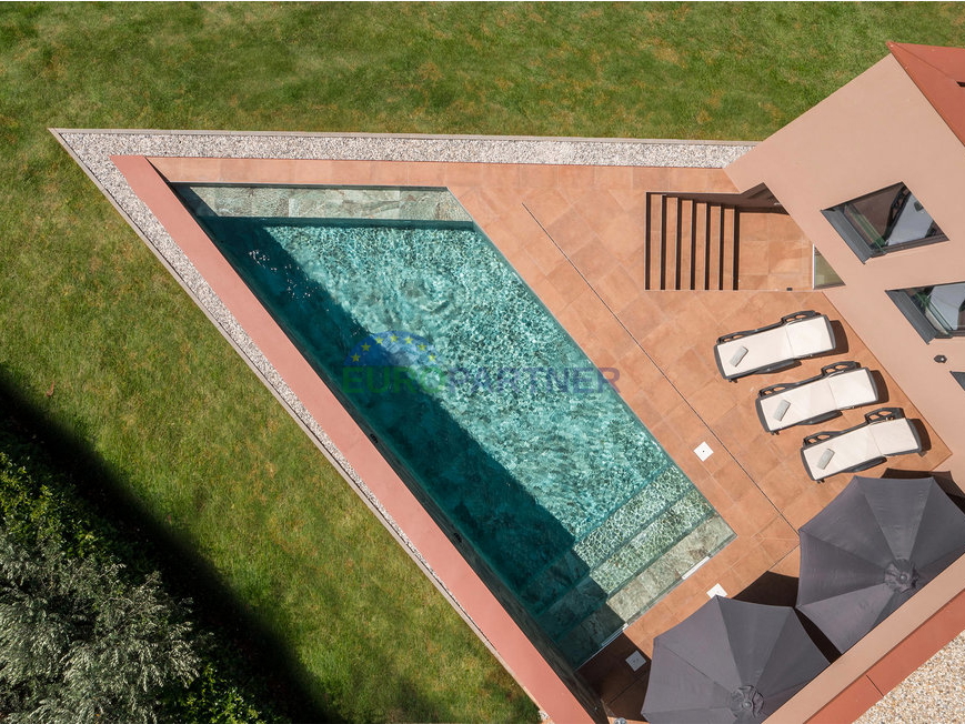 Istra, Novigrad, moderne Villa mit Pool