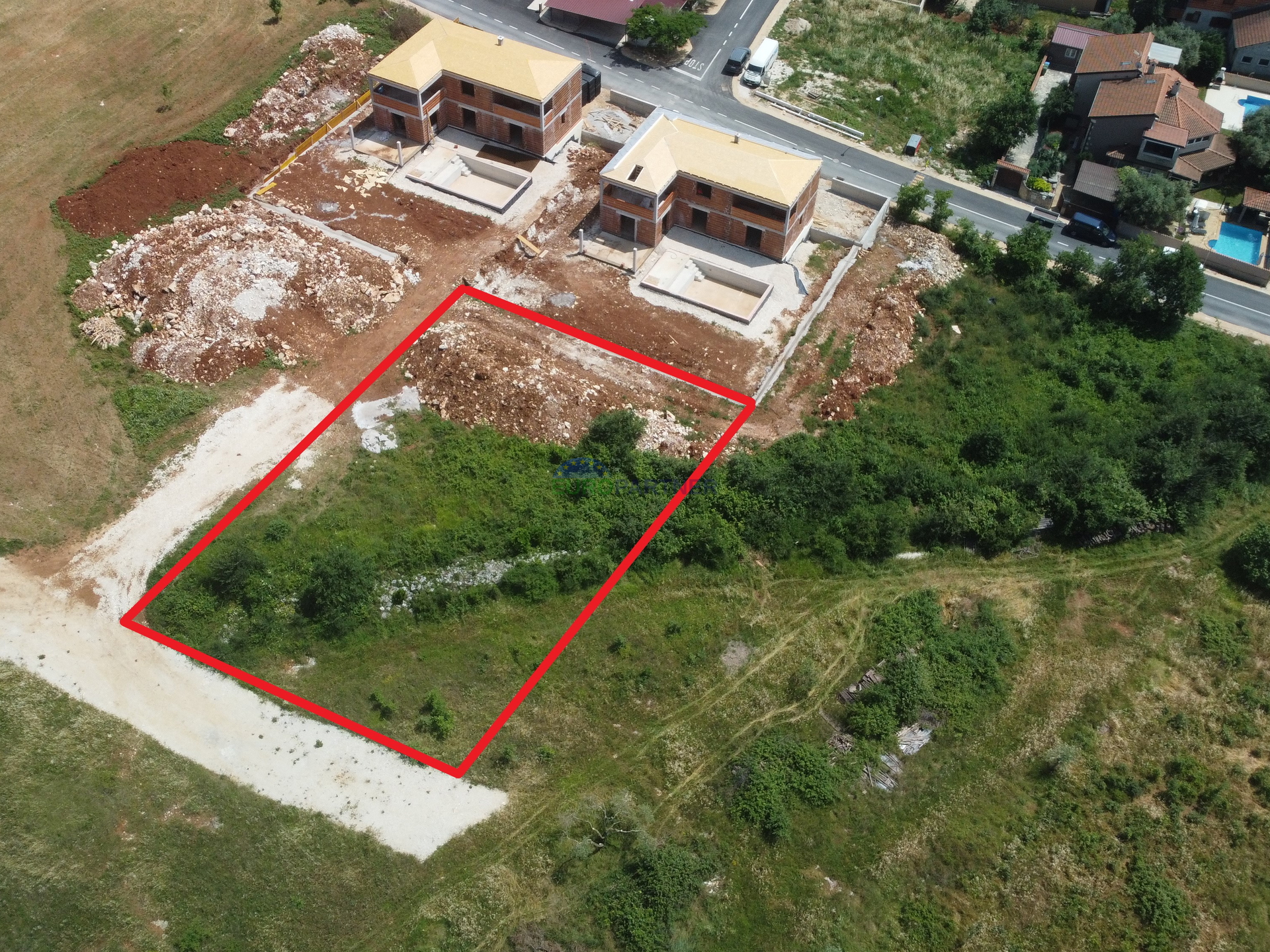 Građevinsko zemljište  1000m2, Poreč okolica