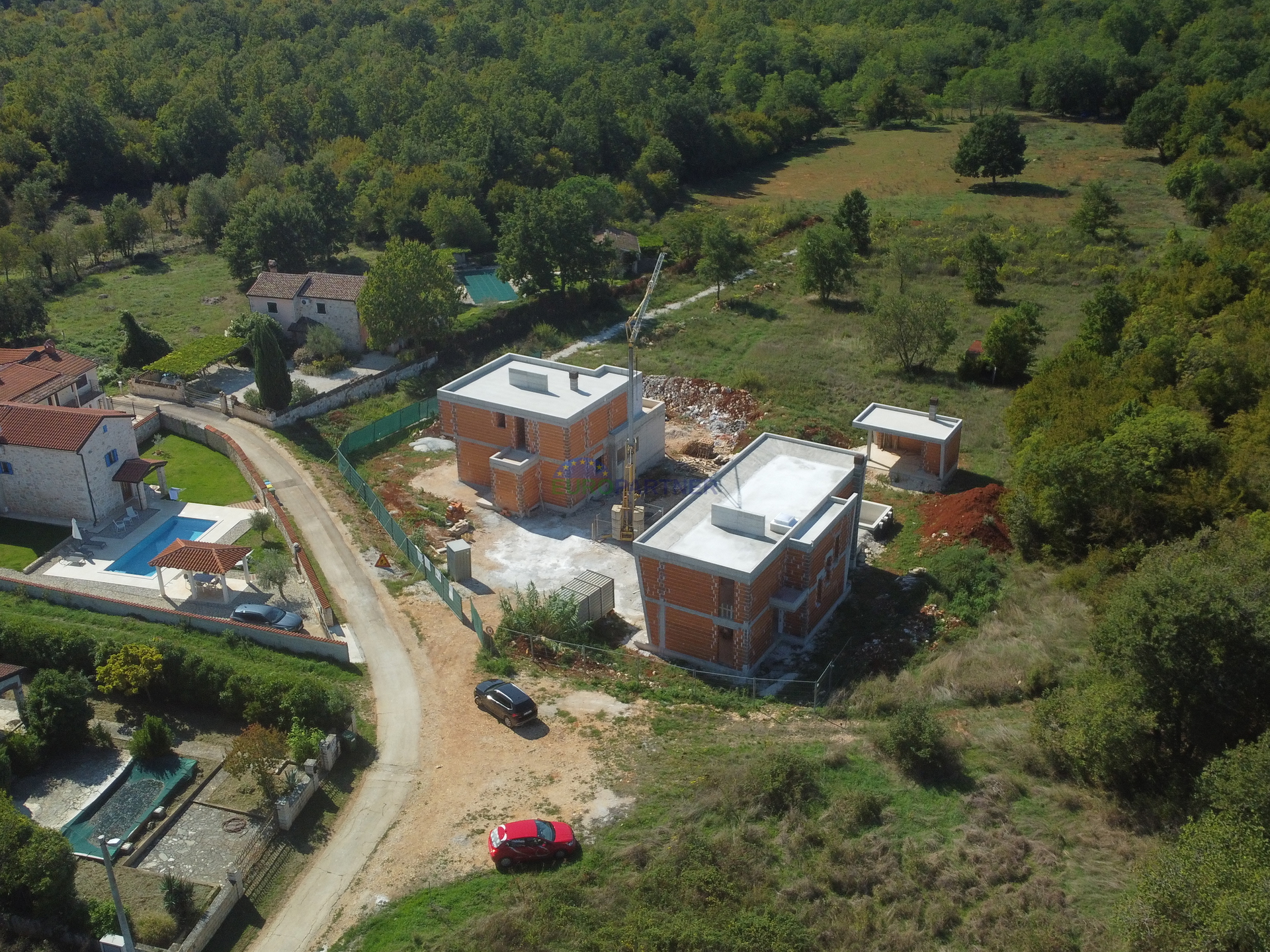 "Villa Black Beauty" attende il suo nuovo proprietario, realizzata con il metodo di costruzione "chiavi in ​​mano".