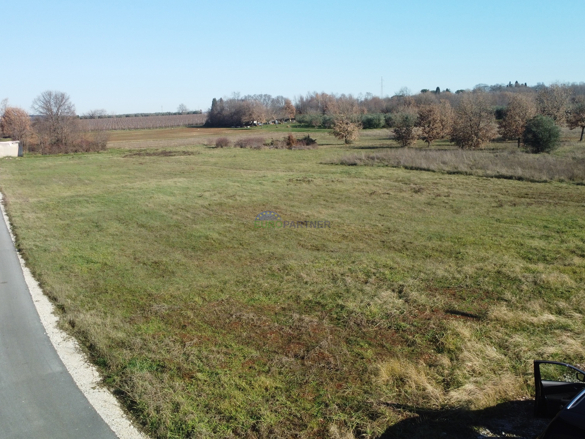 Prekrasno zemljište u mirnom naselju, 3km od mora, Poreč