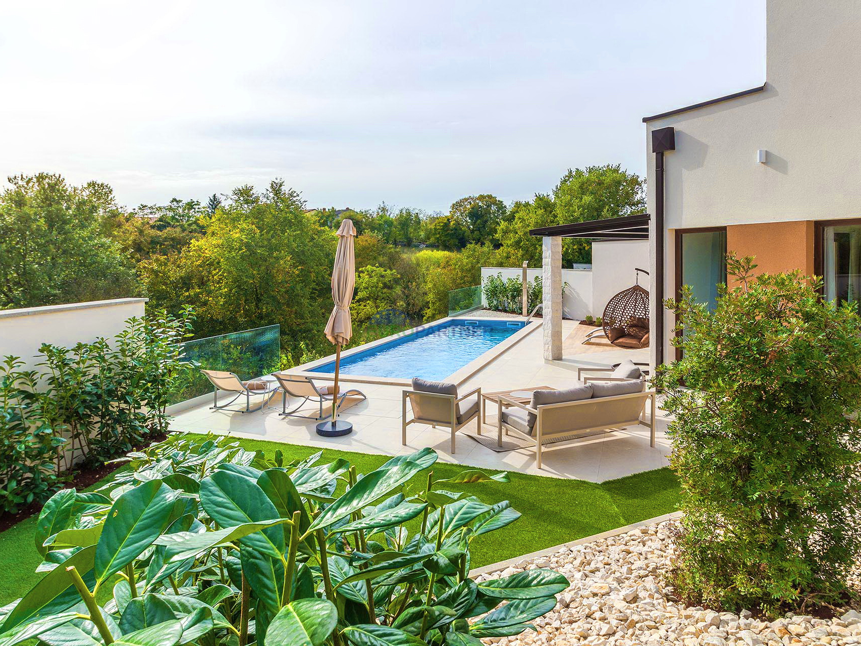 Istria, Sveti Vićenat, semi-detached house with a swimming pool
