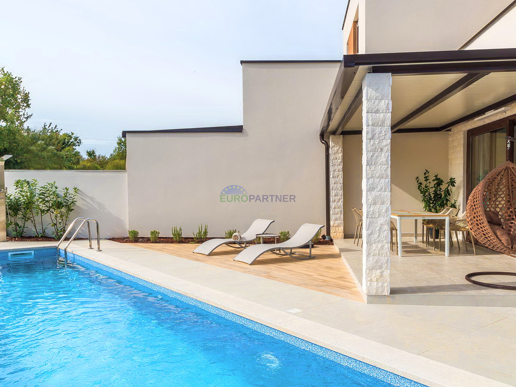 Istria, Sveti Vićenat, semi-detached house with a swimming pool