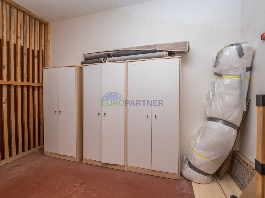 Poreč, appartamento di 90m2 con vista mare! 700m dal mare