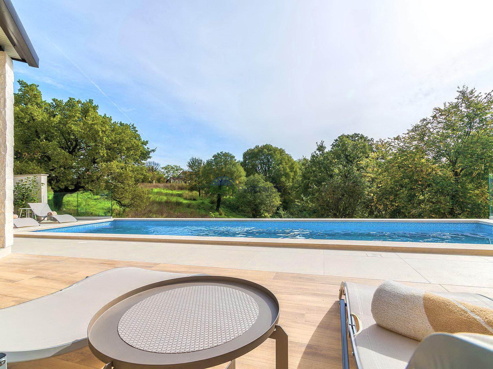 Istria, Sveti Vićenat, semi-detached house with a swimming pool