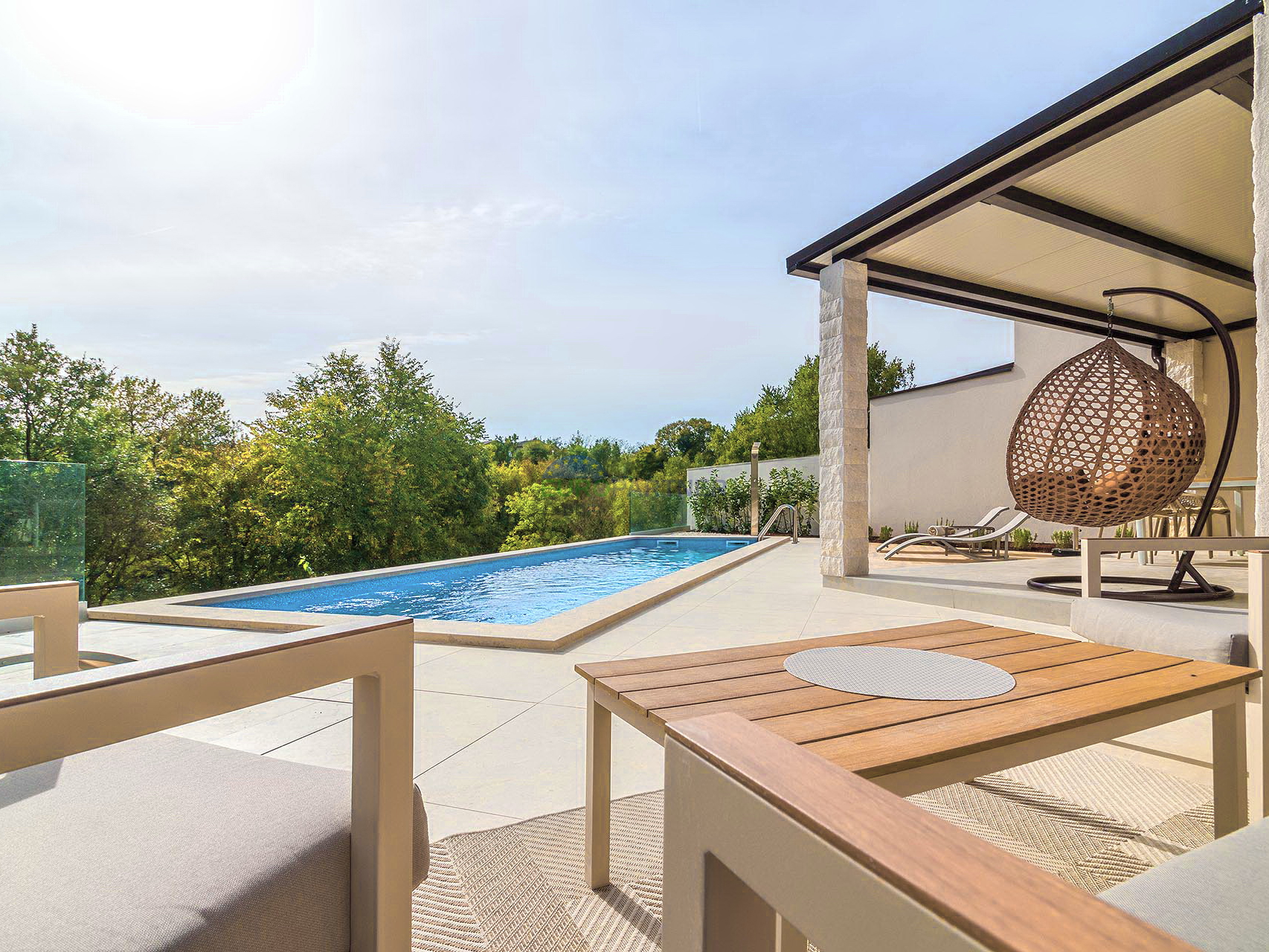 Istria, Sveti Vićenat, semi-detached house with a swimming pool