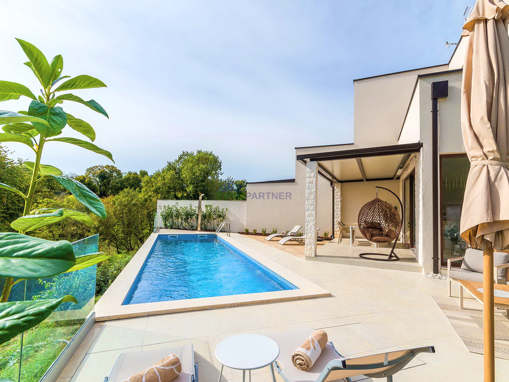 Istria, Sveti Vićenat, semi-detached house with a swimming pool