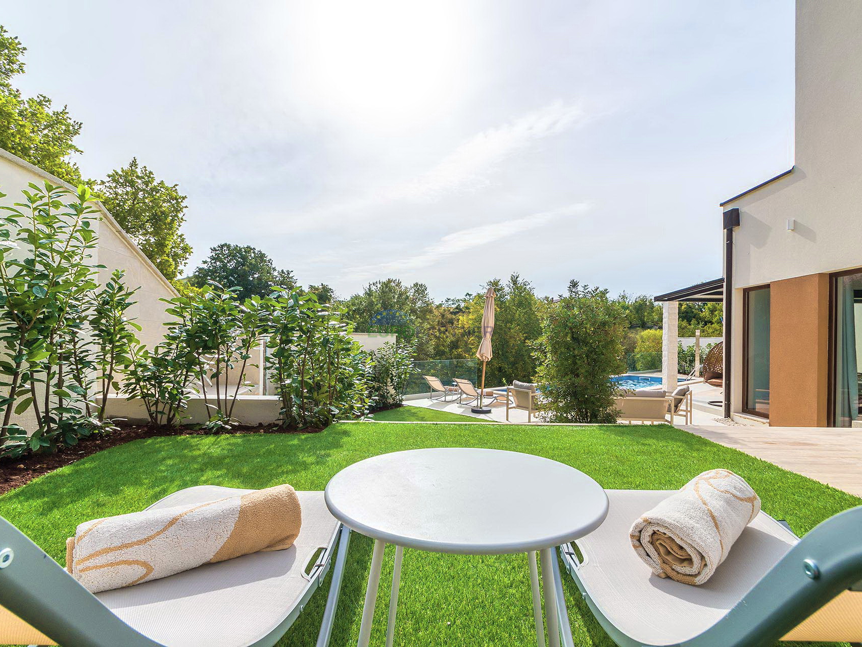 Istria, Sveti Vićenat, semi-detached house with a swimming pool