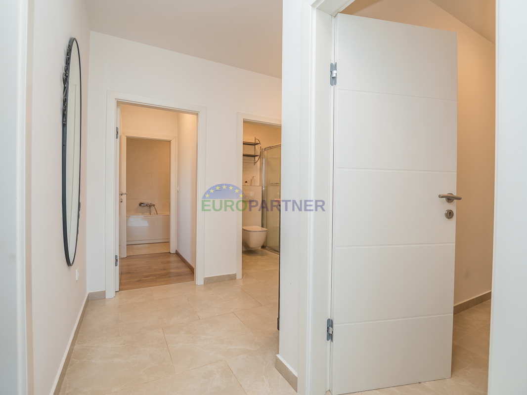 Novigrad – möblierte Wohnung mit Meerblick