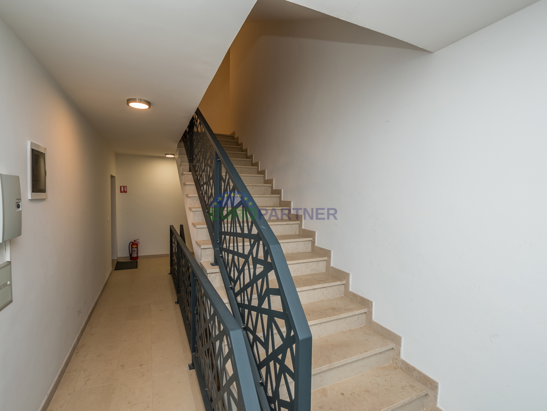 Novigrad – möblierte Wohnung mit Meerblick