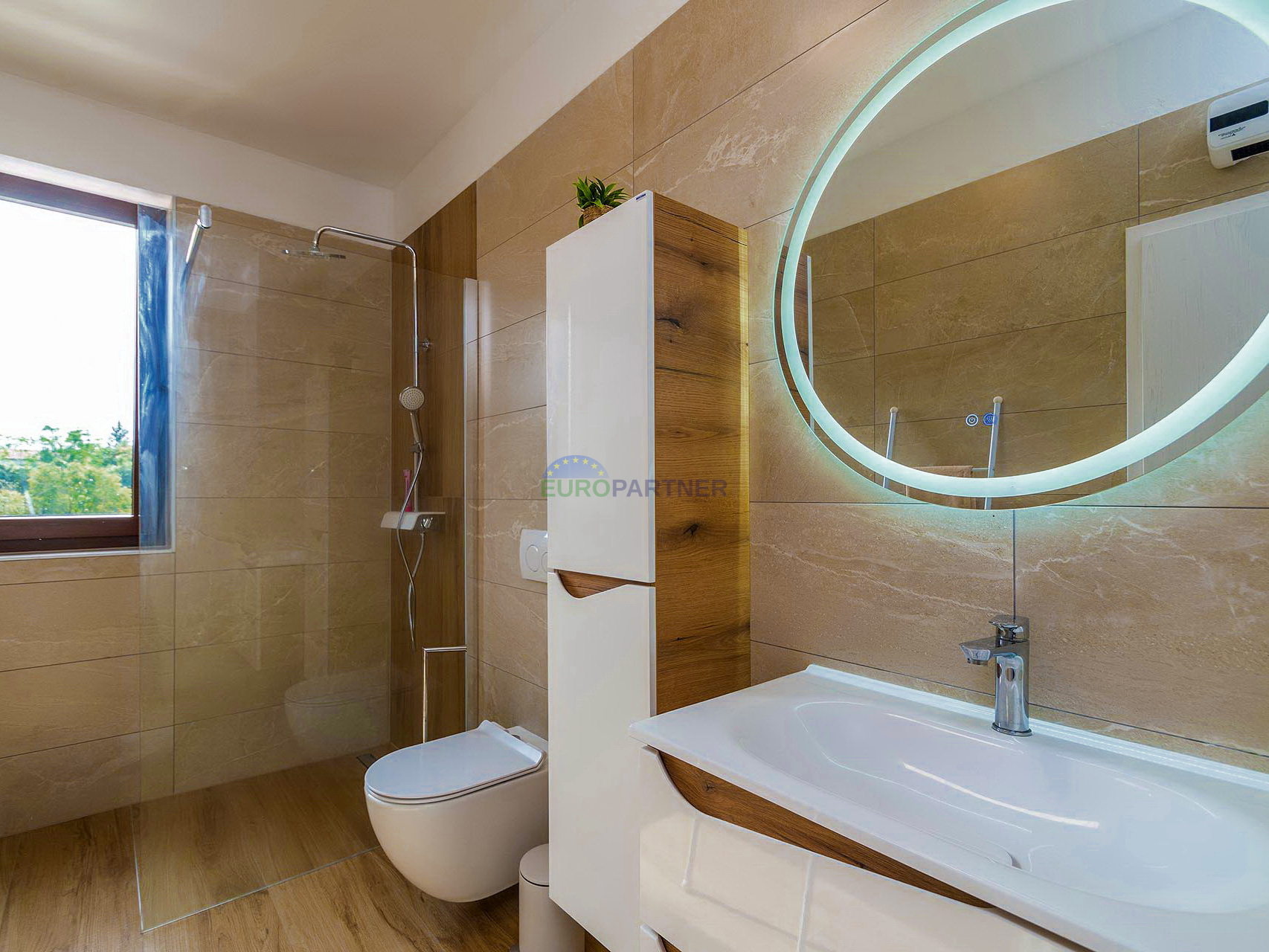 Istria, Sveti Vićenat, semi-detached house with a swimming pool
