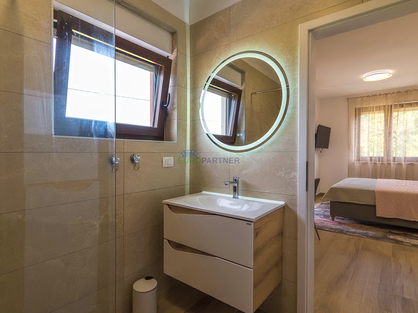 Istria, Sveti Vićenat, semi-detached house with a swimming pool