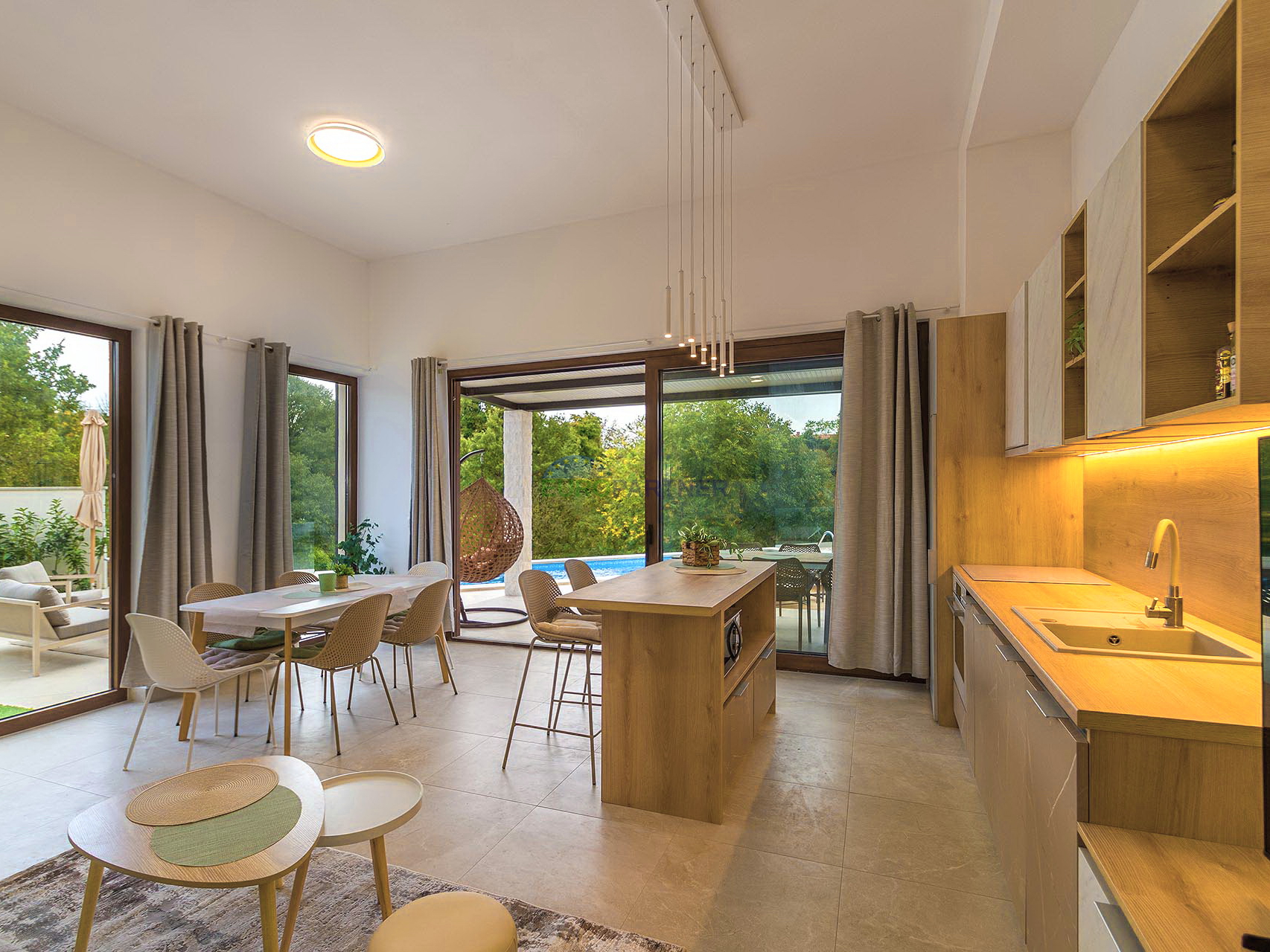 Istria, Sveti Vićenat, semi-detached house with a swimming pool