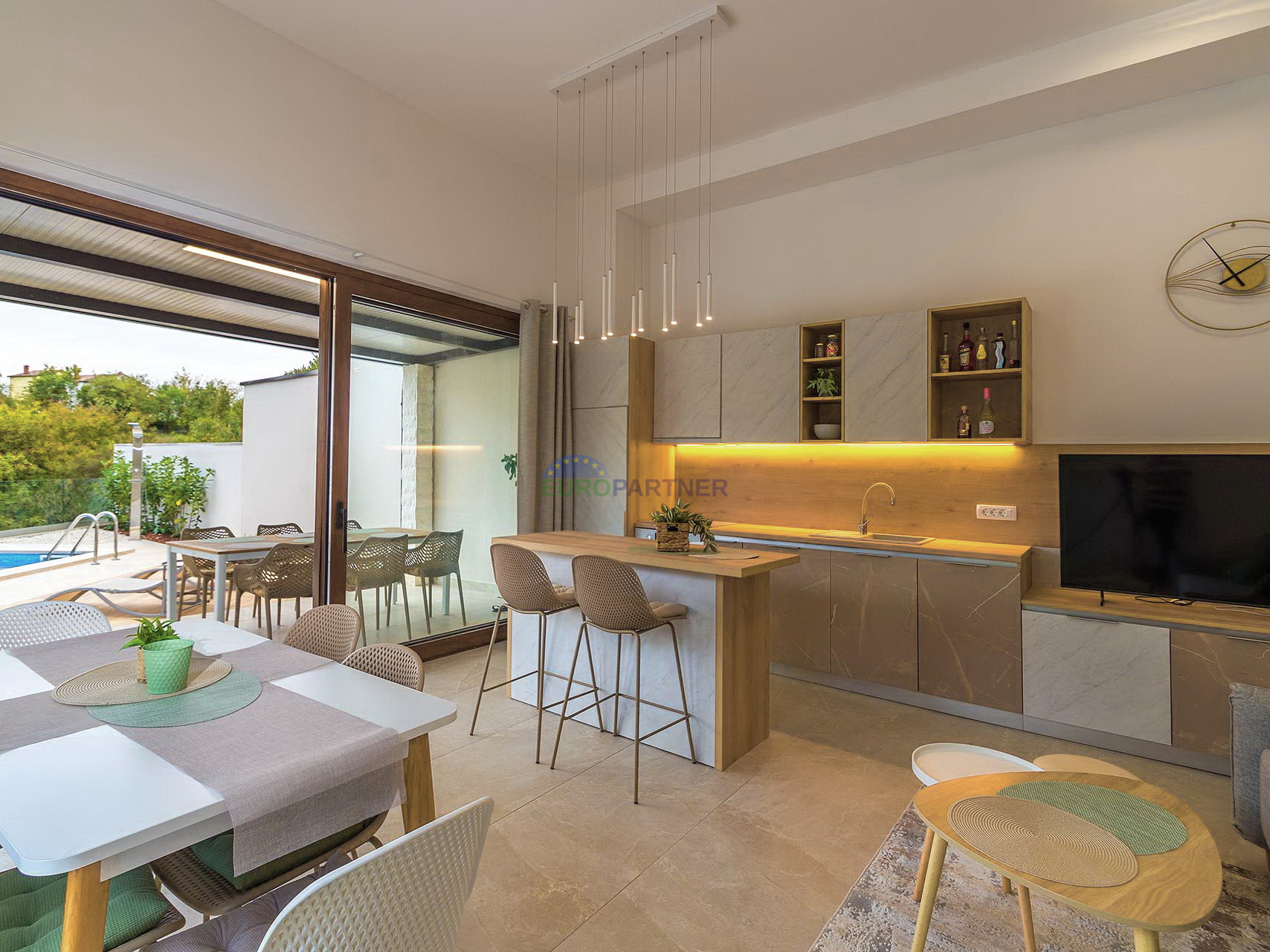 Istria, Sveti Vićenat, semi-detached house with a swimming pool
