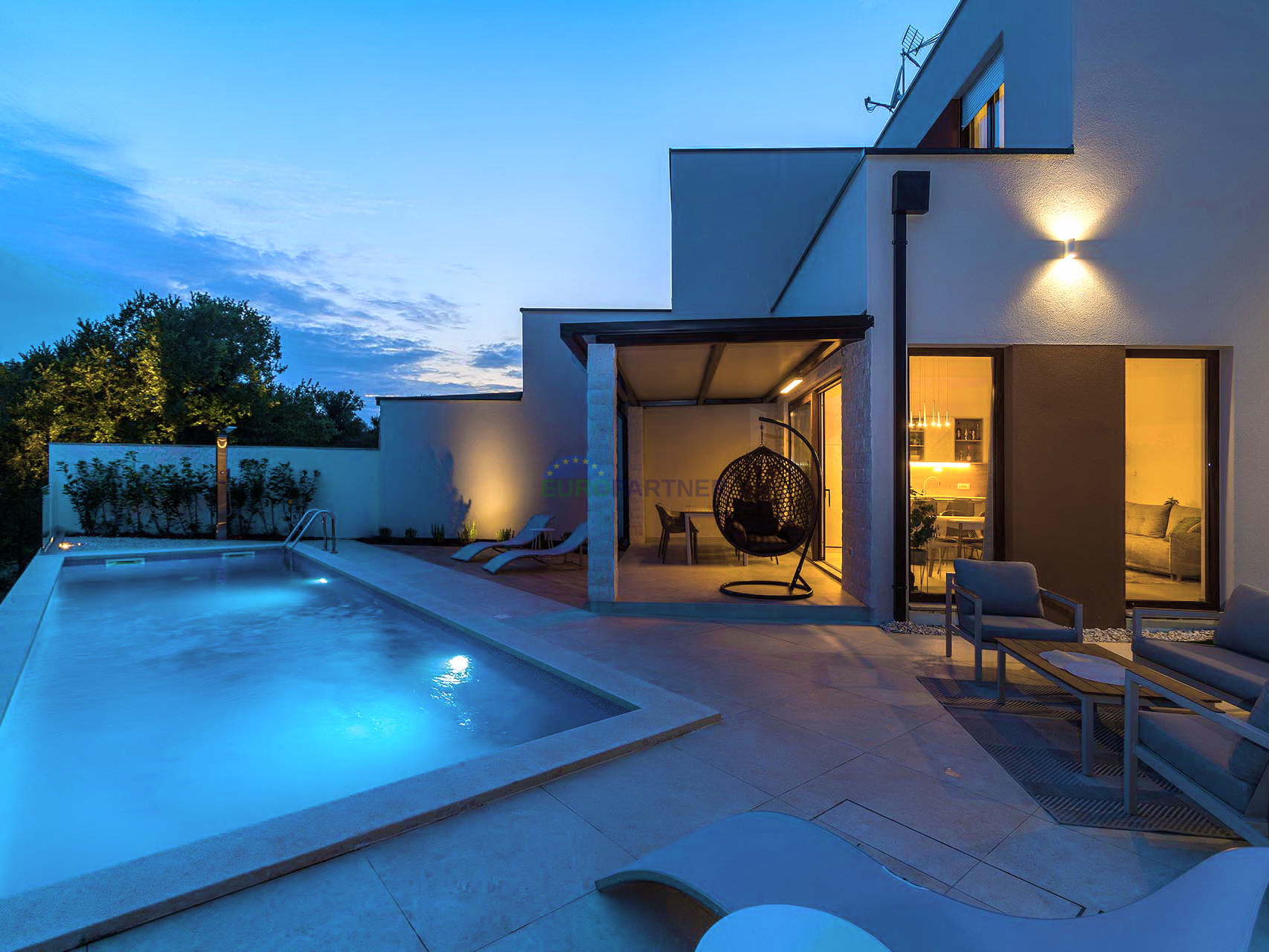 Istria, Sveti Vićenat, semi-detached house with a swimming pool
