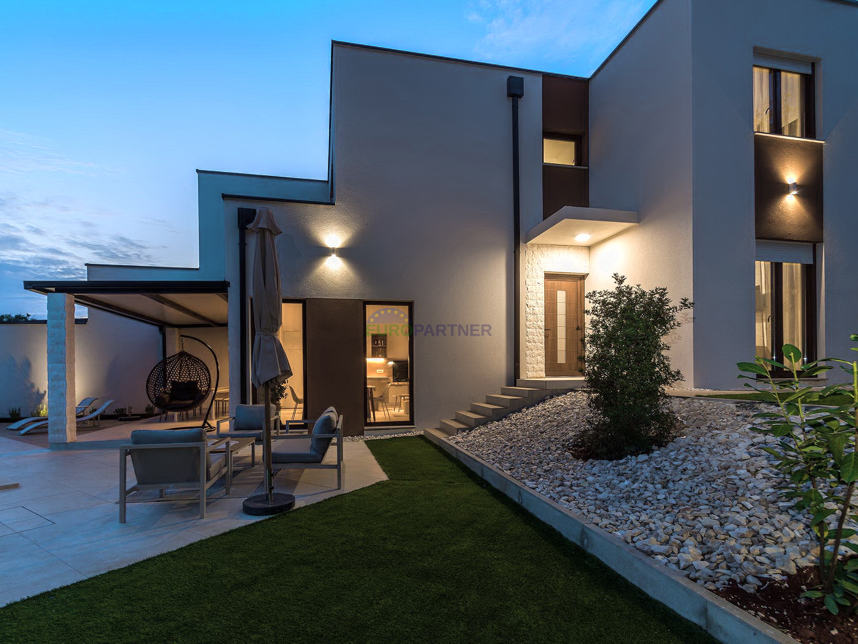 Istria, Sveti Vićenat, semi-detached house with a swimming pool