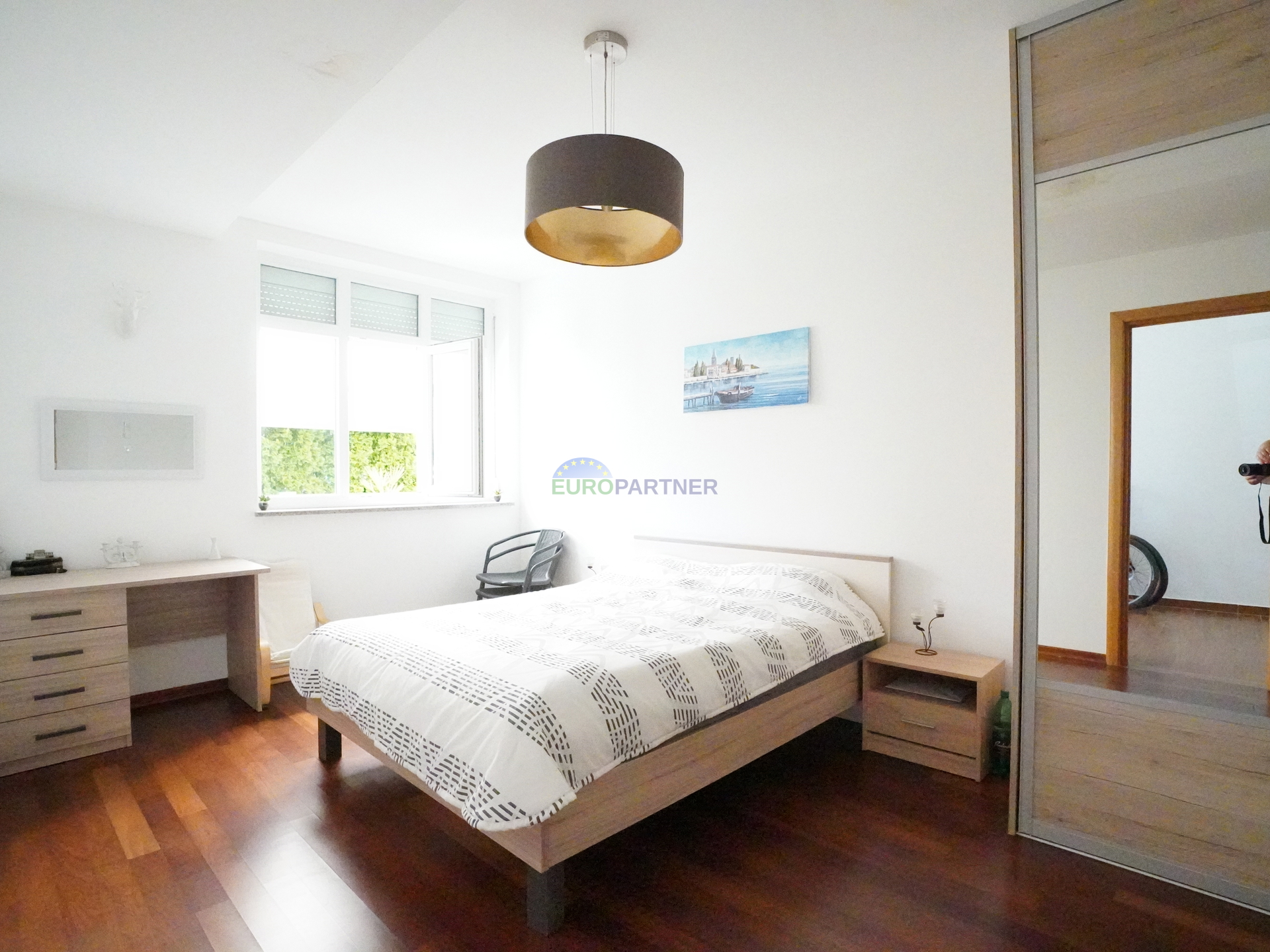 Stan 600m od mora&comma; Pore&ccaron;&excl;