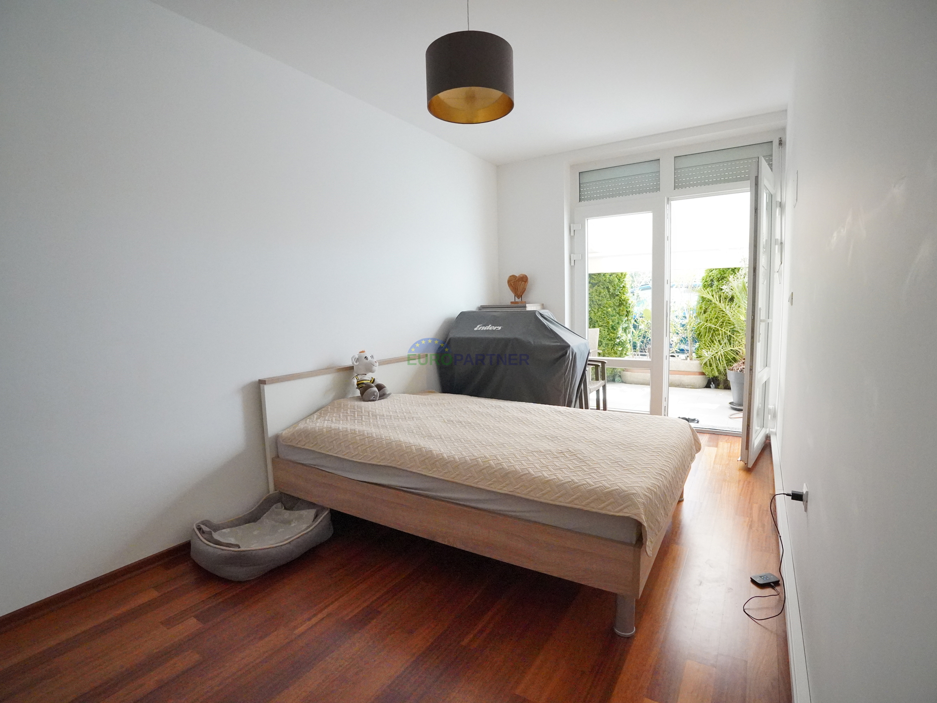 Stan 600m od mora&comma; Pore&ccaron;&excl;